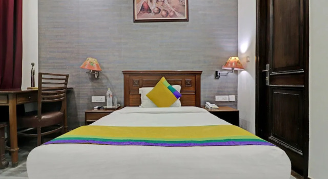 Номер Economy Itsy Hotels Hamlets Stay