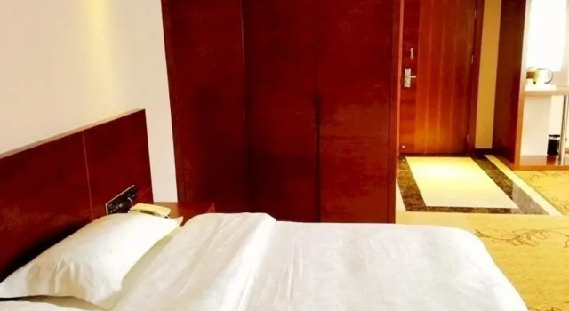 Xiandi International Hotel, Rezerwuj Hotel Hotele w Nanning z parkingiem, Parking