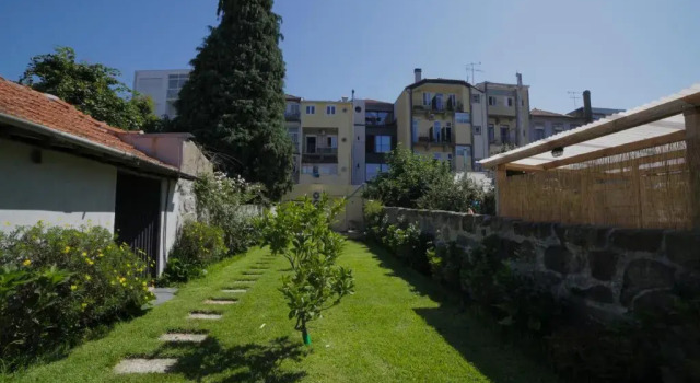 Cedofeita Back Garden, Забронировать Отель Порту Регион Порту, рядом с Lapa Metro Station