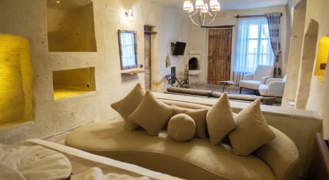 Полулюкс с балконом Urgup Evi Cave Hotel