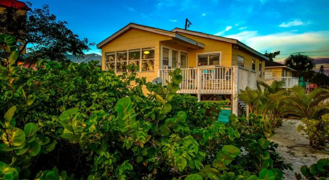 Beach Front Bungalow - Roelens Vacations
