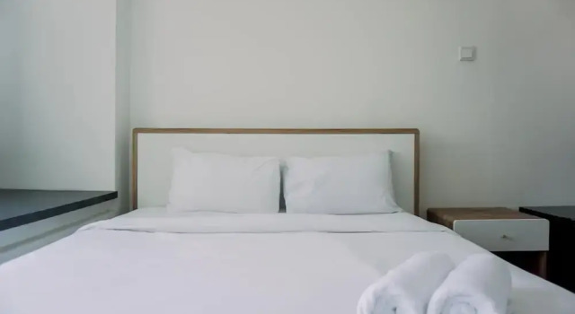 Homey And Comfort Living Studio Collins Boulevard Apartment