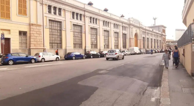 Centrale & Parking, Забронировать Апартаменты/квартира Отели Генуи с парковкой, Парковка