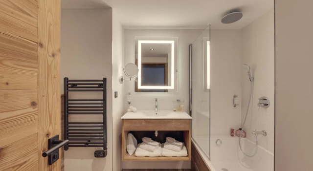 Номер Comfort Hôtel Avancher