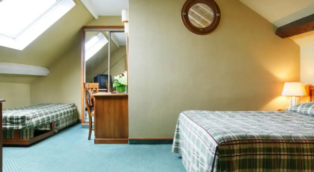 Трёхместный номер Standard Hotel Meslay Republique