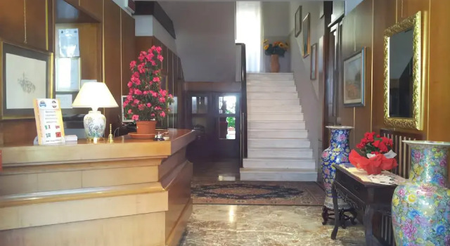 Hotel Fiore, Varaa Hotelli Hotellit Ciociaria pysäköinnillä, Pysäköinti
