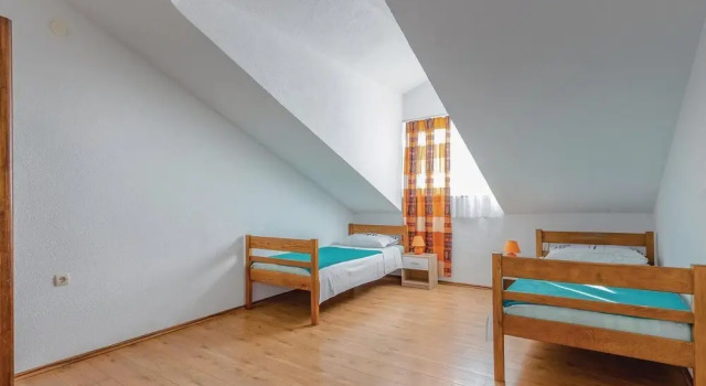 Stunning Home in Kostrena With Wifi and 4 Bedrooms, Забронировать Отель Кострена Приморско-Горанская жупания