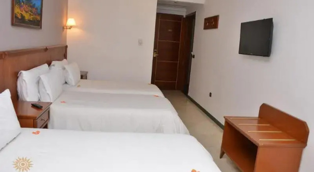 Трёхместный номер Deluxe Oum Palace Hotel & Spa