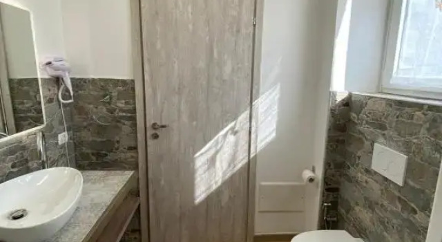 Around Lago Maggiore apartments, Prenota Appartamento Leggiuno Lombardia