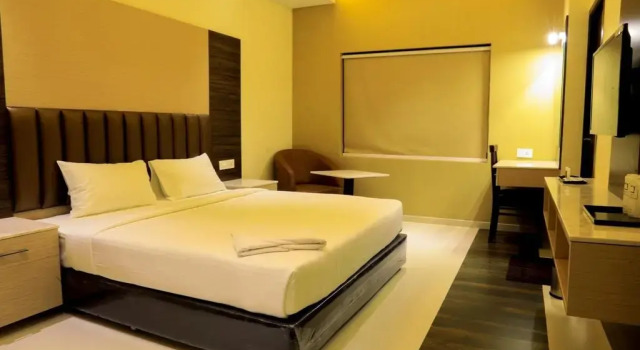 Номер Executive Laya Regency