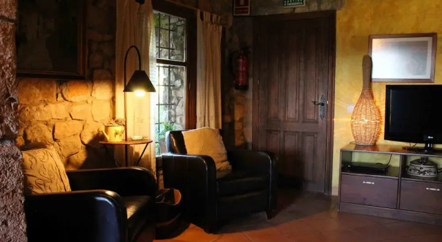 Casa Farigola, Book Hotel El Bruc 