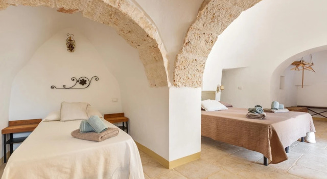 2770 Uliveto Valeria - Trullo Melograno by Perle di Puglia