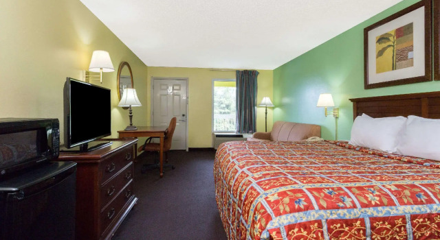 Двухместный номер Standard Days Inn by Wyndham Lamont/Monticello