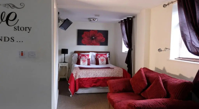 Студия The Lawns Hotel