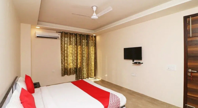 Oyo 37908 Hotel Prime