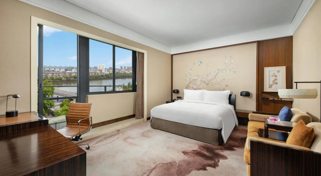 Двухместный номер Standard с видом на реку Crowne Plaza Huangshan Yucheng by IHG