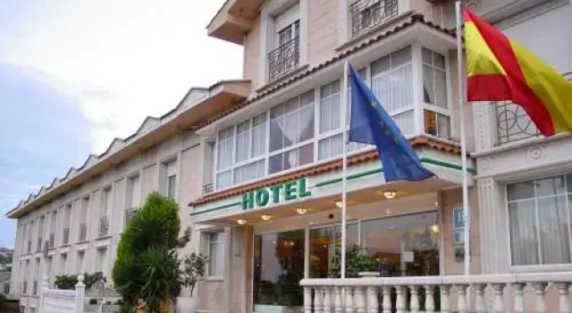 Полулюкс Hotel Begoña Park