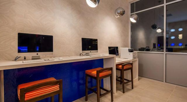GLō Best Western Brooklyn NYC, Забронировать Отель Отели Бруклина 3 звезды, рядом с Паталогоанатомический музей, 3*