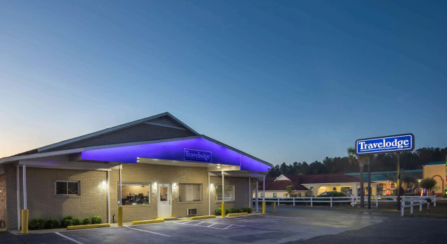 Travelodge by Wyndham Orangeburg