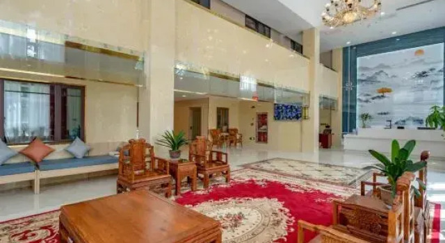 Mercure Hotel Burqin, Varaa Hotelli Burqin Xinjiang