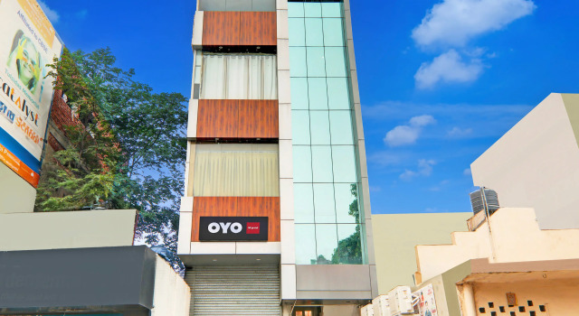 Hotel O Sr Grand, Забронировать Отель Отели Горакхпур 3 звезды, 3*