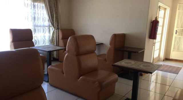 Golden Pillow Lodge, Prenota Hotel Mazabuka Meridionale