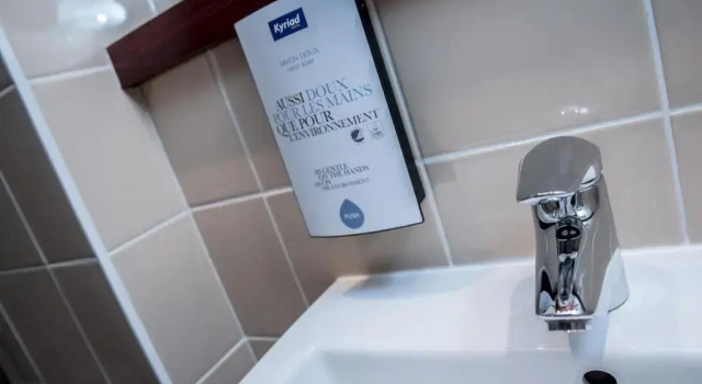 Четырёхместный номер Standard Kyriad Saint-Malo Dinard
