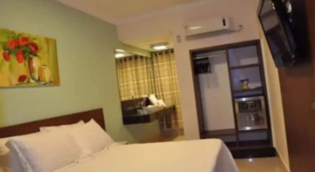 Трёхместный номер Deluxe Hotel Saron