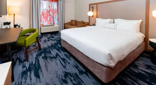 Номер Standard Fairfield Inn & Suites by Marriott Bend Downtown