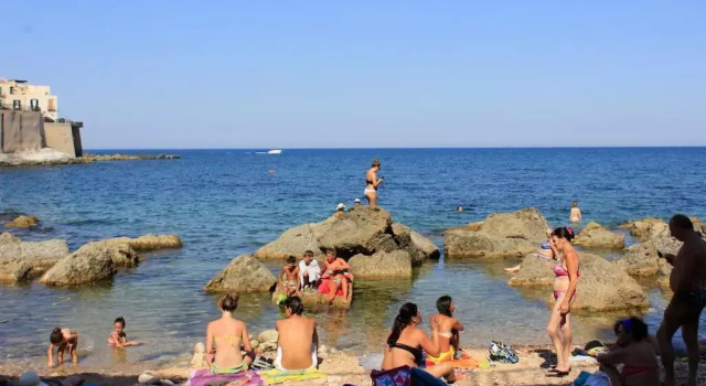 Коттедж c 1 комнатой Maniace 57, Ortigia historic center, 200 mt from the beach