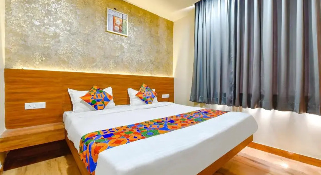 Номер Deluxe FabHotel KPL Prime