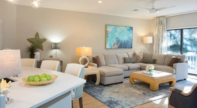 New Listing! Designer End Unit w/ Pools & Tennis townhouse, Забронировать Апартаменты/квартира Апартаменты Южной Каролины, Апартаменты/квартира