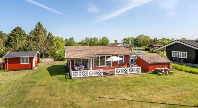 "Filipa" - 300m from the sea in Lolland, Falster and Mon, Book Hotel Hotels in Kramnitse with Parking, Parking