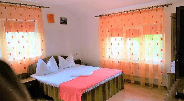 Семейный номер Standard с балконом Casa Nelu Pescaru