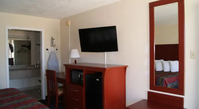 Номер Comfort Red Carpet Inn - Natchez
