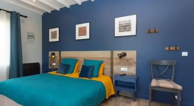 Les Galapons, Rezerwuj Hotel Trept Isère