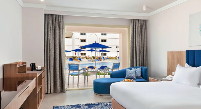 Двухместный номер Deluxe с видом на бассейн Pickalbatros Blu Spa Resort