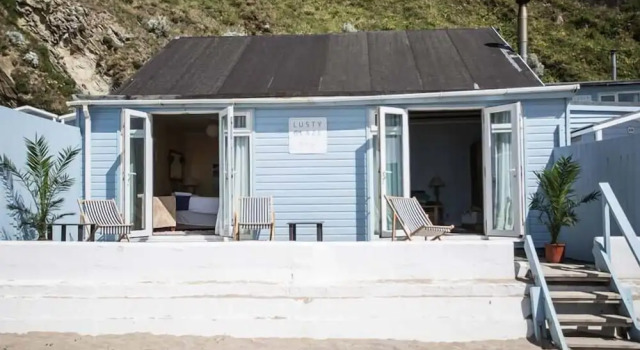 Căsuță Lusty Glaze Beach Accommodation