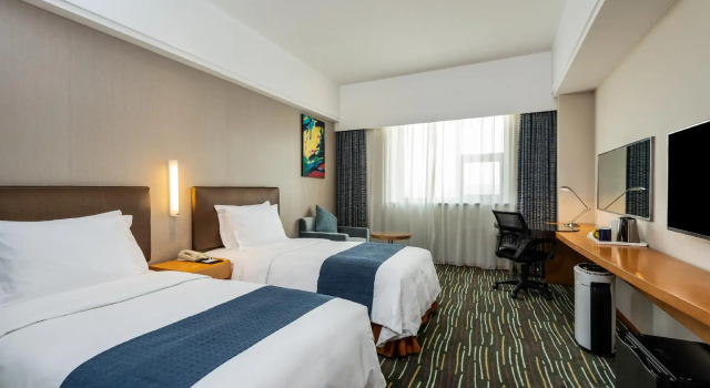 Двухместный номер Superior Holiday Inn Express Shanghai New Jinqiao by IHG