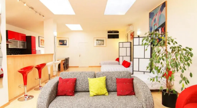Апартаменты Paris East Side Lodge