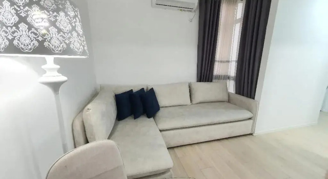Miku Apartment -Charming Studio at Myslym Shyri