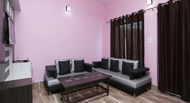 OYO 10946 Home 3BHK Lake View Rainbow Cottage Bhimtal, Rezervovat Rekreační dům Bhimtal Uttarakhand