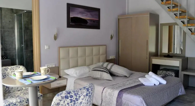 Thalassa Apartments, Book Apartment Chrisi Akti 