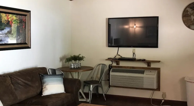 Двухместный номер Standard Bullwinkles Rustic Lodge