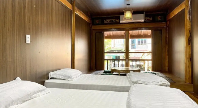 Кровать в общем номере Odyssey Hostel, Tours & Motorbikes Rental