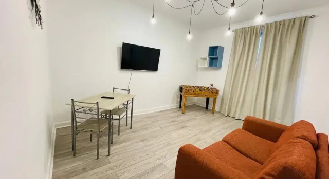 1 Bedroom Pet Friendly Apt Wd Free Wifi, Parking, Netflix & Pool Table. Sleeps 3, Prenota Appartamento Kelty Fife