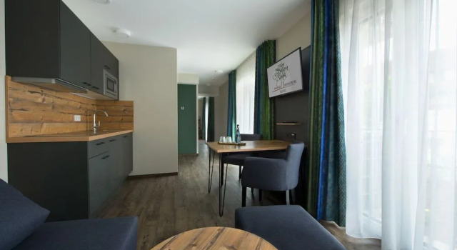 Hotel Zum Grünen Baum, Забронировать Отель Pfahlheim Баден-Вюртемберг