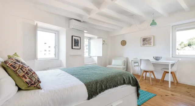 Апартаменты Flora3 Flora Apartments, Studio w/ Garden View