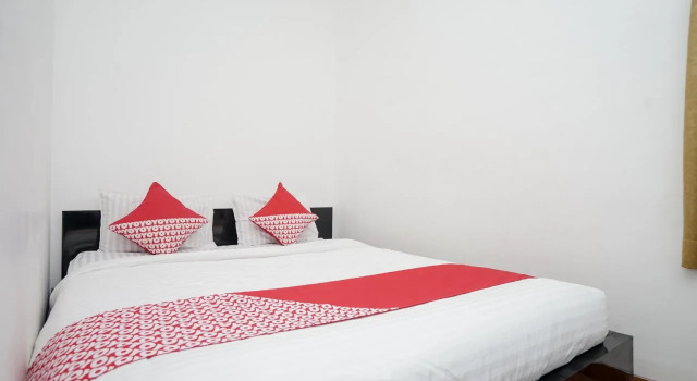 Lavender Homestay by OYO Rooms, Rezervovat Hotel Hotely v Palembang s parkováním, Parkování