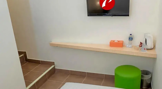 Standard No Window Single room d'primahotel Airport Jakarta Terminal 1A